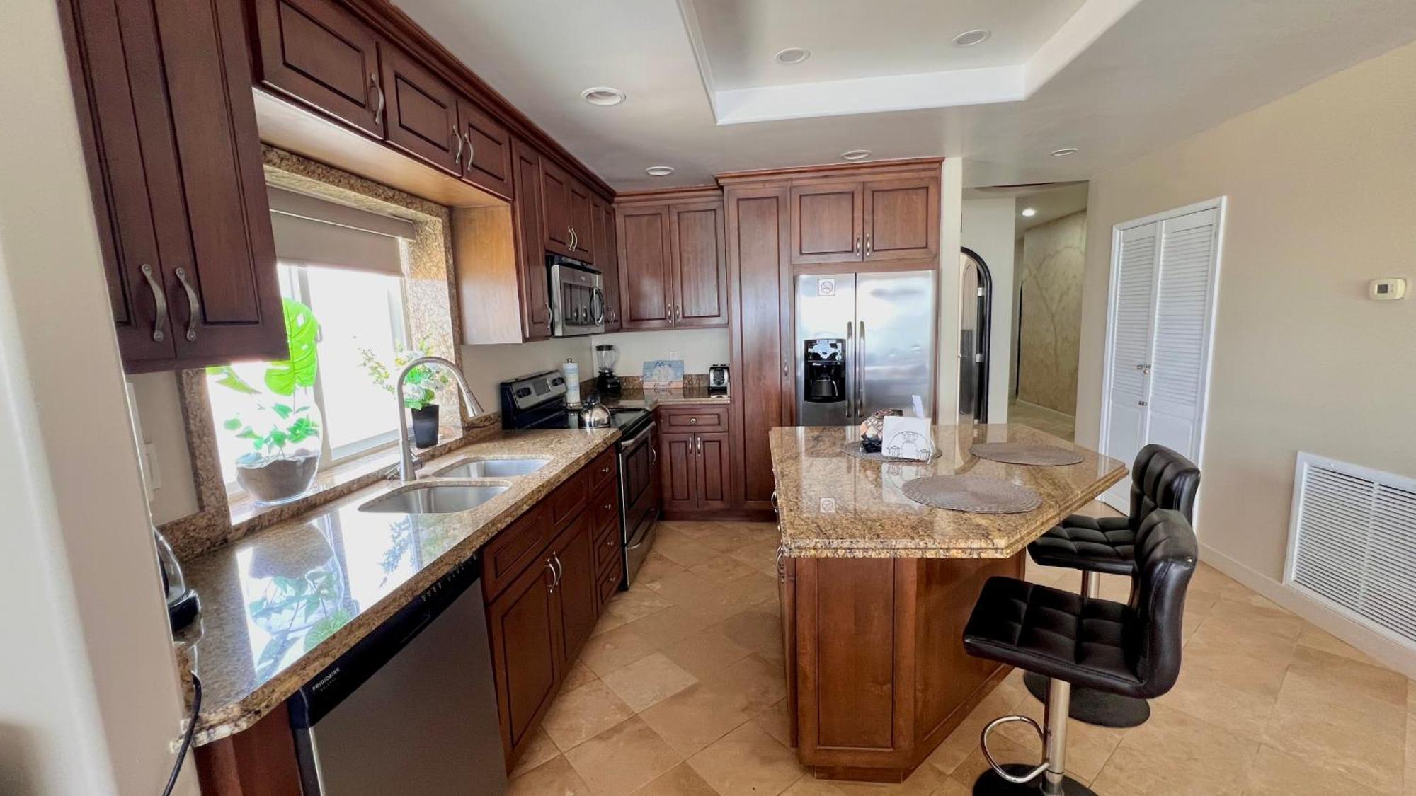 Beautiful Beach Front Condo Near Downtown Rosarito Eksteriør billede