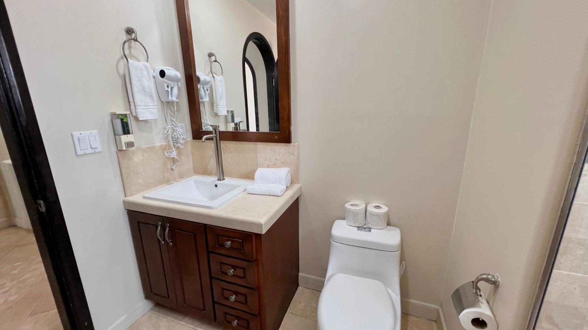 Beautiful Beach Front Condo Near Downtown Rosarito Eksteriør billede